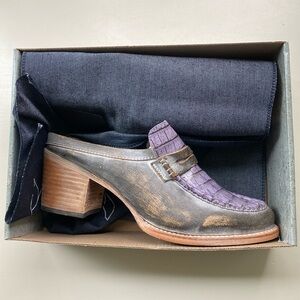 Freebird Iced Multi Collins Size 11 Brand New, 1st time out of box! Slip on clog